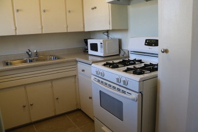 Chapel Single-level kitchen 2