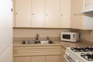 Chapel Townhome kitchen