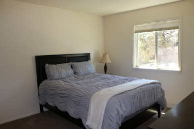 Ponderosa Pines 2-bed bedroom 2